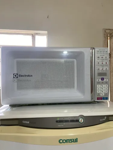 MICROONDAS ELETROLUX EXCELENTE