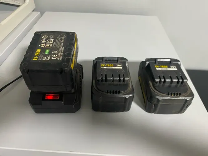 03 Baterias lítio para chave de impacto 4.0Ah 20v com carregador