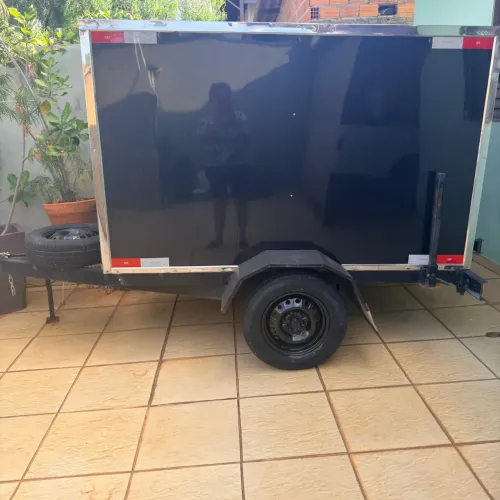 Carretinha baú ACM