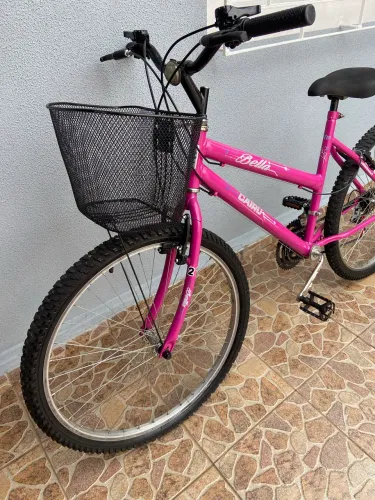 Bicicleta aro 26 adulto 21 marchas perfeita R$ 380.00