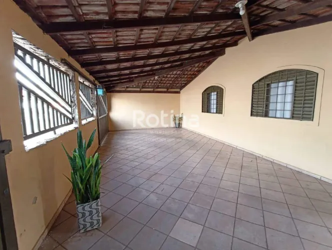Casa à venda, 3 quartos, Planalto - Uberlândia/MG - Rotina Imobiliária
