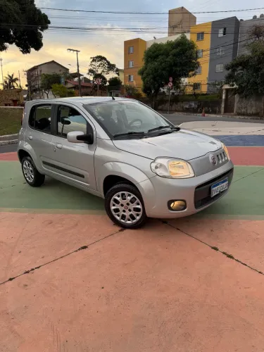 Fiat Uno Vivace Celeb. 1.0 EVO F.flex 8V 5P 2011