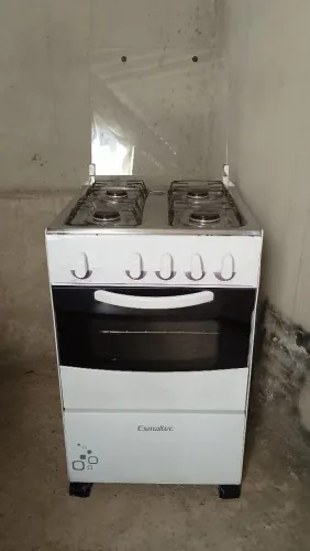 Fogão de quatro bocas não e elétrico funcionando perfeitamente