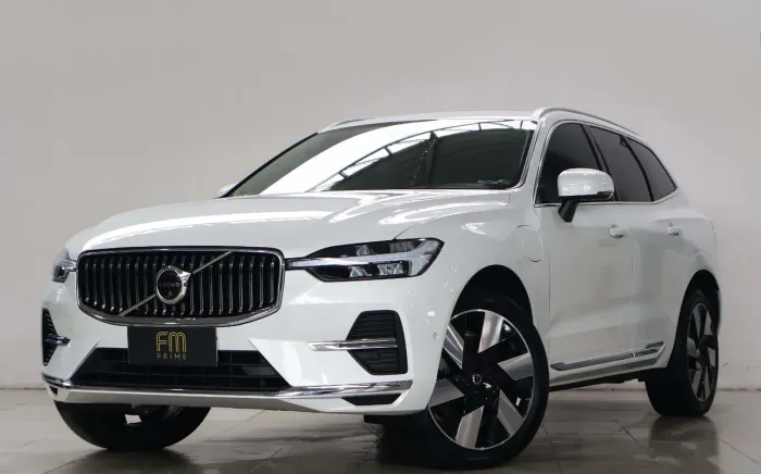 Volvo XC-60 T-8 Ultimate 2.0 AWD (híbrido) 2024