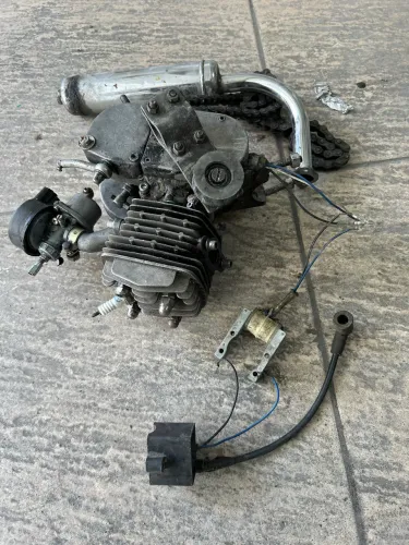 Motor 80cc 2 tempos e quadro aro 26 para colocar o motor