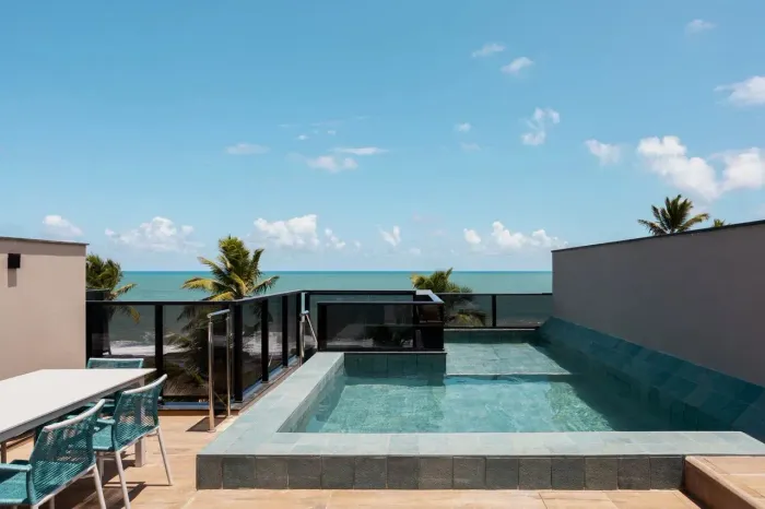 Duplex para venda possui 117 metros quadrados com 2 quartos em Muro Alto - Ipojuca - PE