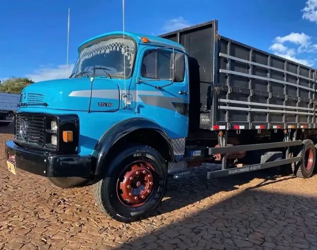 CAMINHÃO MB 1518 GRANELEIRO ANO 92
