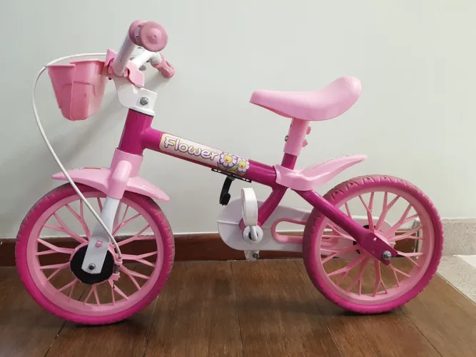 Bicicleta aro 12 com rodinha