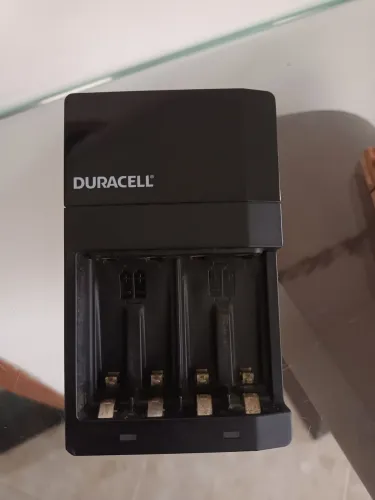 Carregador de Pilhas Duracell