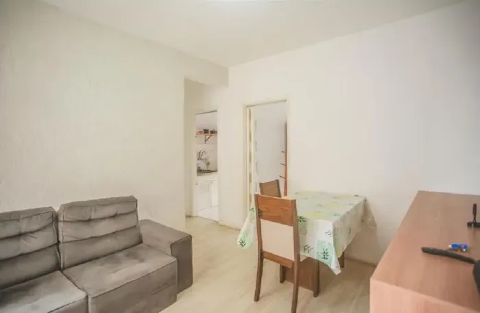 Apartamento mobiliado para locação na Rua Luís Góis ? Santa Cruz / Mirandópolis