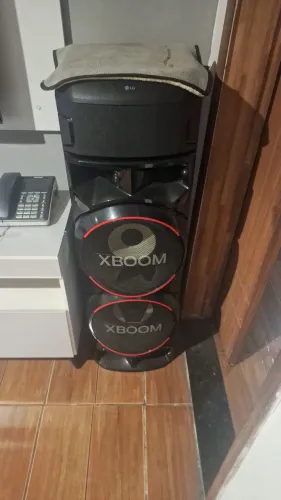 SOM LG XBOOM SEMI NOVO 