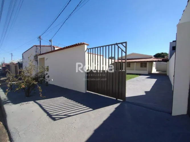 Casa para alugar, 3 quartos, Nossa Senhora das Graças - Uberlândia/MG - Rotina Imobiliária