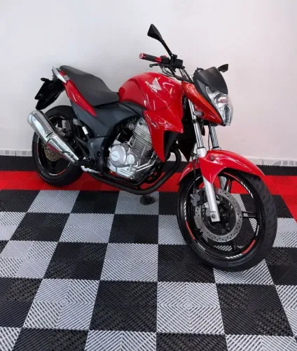 CB300R