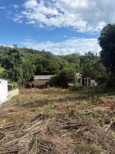 Terreno 270m2 Capanema PR próximo ao Hospital, escritura em dia