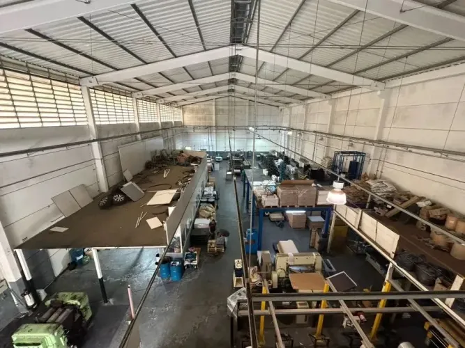 GALPÃO INDUSTRIAL para aluguel e venda - Vila Jovina - Cotia - SP