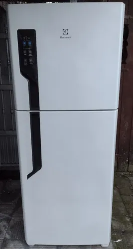 Vende-se geladeira Electrolux Frost Free 430litros 220volts