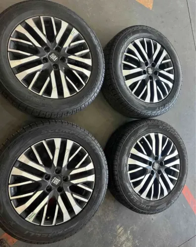 Rodas 18 Fiat toro original + Pneus Pirelli scorpion 