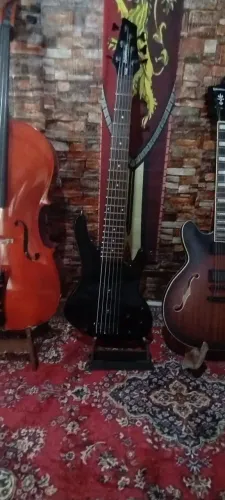 Baixo Washburn 6 cordas