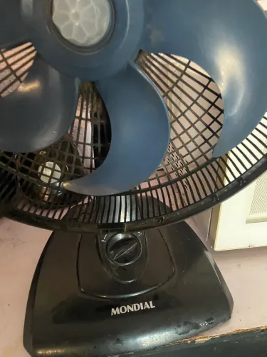 Vende-se ventilador