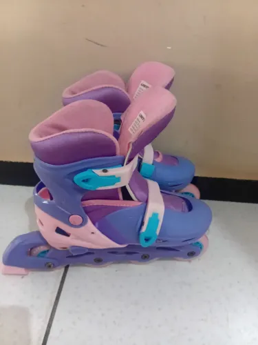 VENDO PATINS FEMININO N°34 A 37