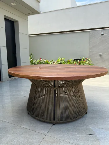Mesa Redonda Área Gourmet ou Área Externa com Giro e Corda Náutica