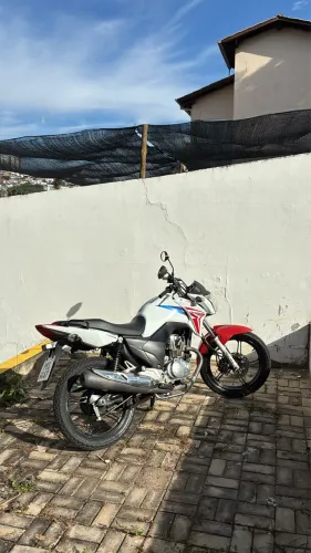 Titan 150 ano 2014