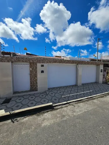 Casa Orlando Dantas 2/4 - São Conrado