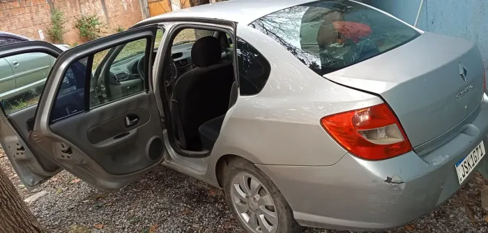 Renault Symbol Privilège Hi-flex 1.6 16V 4P 2010