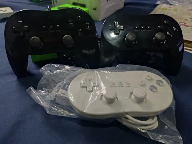 Classic Controle Nintendo Wii Novo (80$ cada)