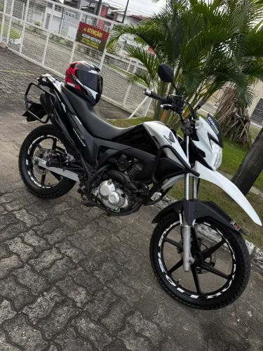 Bros 160 2016