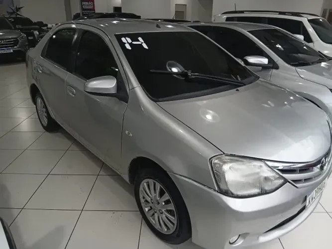 Toyota Etios XLS Sedan 1.5 Flex 16V 4P Mec. 2014