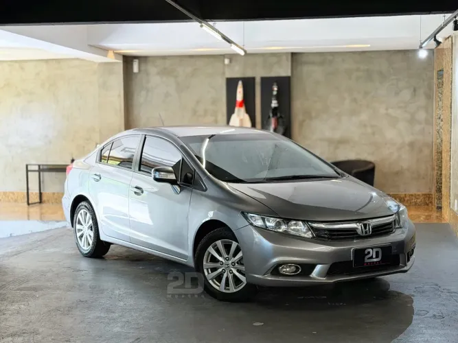 Honda Civic Sedan LXR 2.0 Flexone 16V Aut. 4P 2014