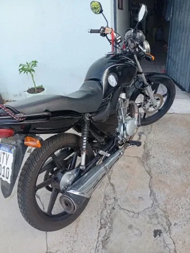 Fan 125 bem conservada