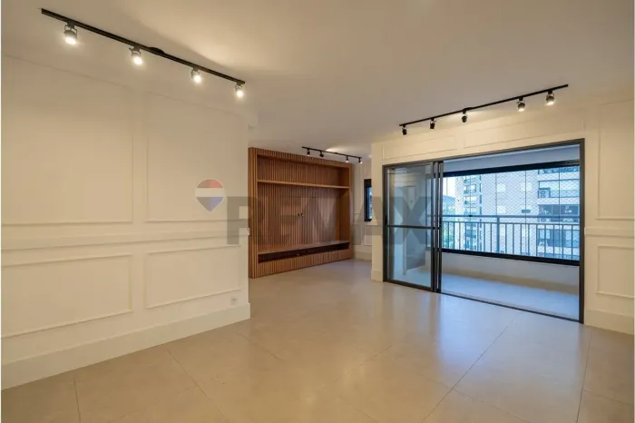 Apartamento novo reformado à venda com 2 dormitórios, 88m² e 2 vagas no Condomínio Bonnard
