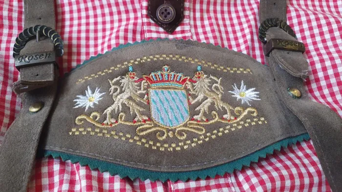 TRAJE TÍPICO ALEMÃO INFANTIL LEDERHOSEN