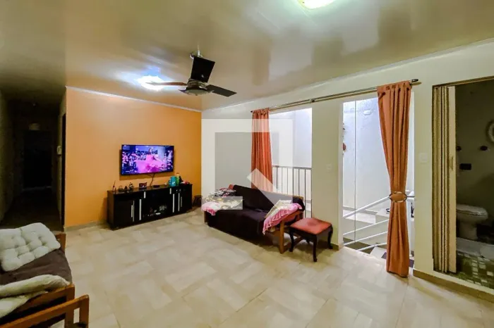 Casa à Venda - Bom Retiro, 2 Quartos, 208 m2