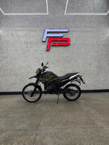 Yamaha XTZ 250 Lander 2022, baixa KM - Capitão América Flex ABS