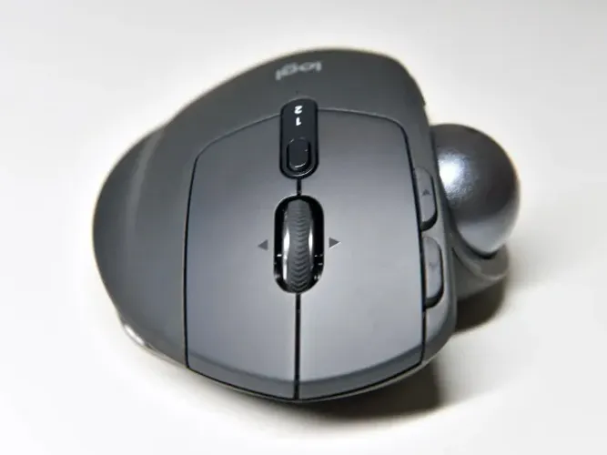 Mouse Ergonômico Logitech Ergo Trackball Bluetooth e USB (wireless)