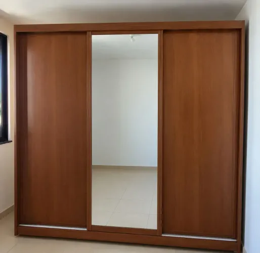 Vendo guarda-roupa de casal