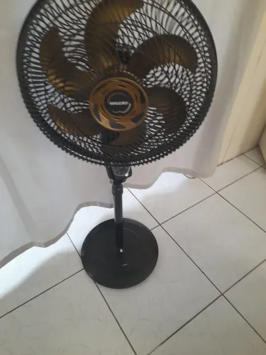 Ventilador,marca Mallory,com controle