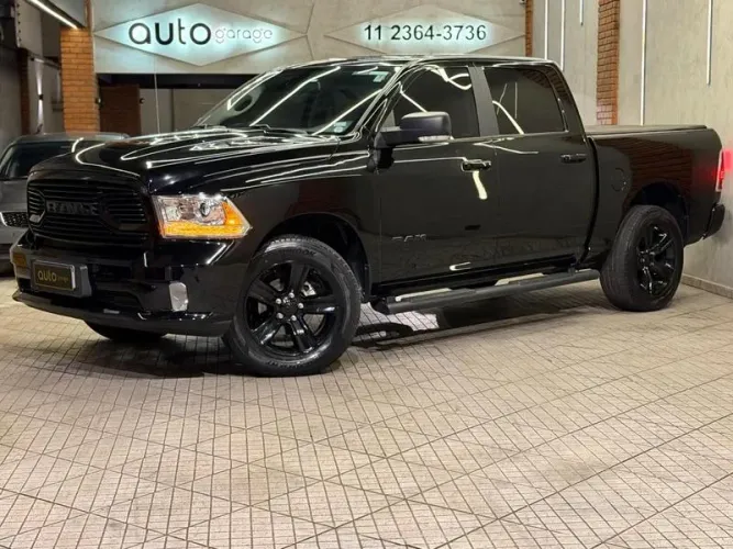 Ram 1500 Limited Night Edition 5.7 4X4 Aut. 2023