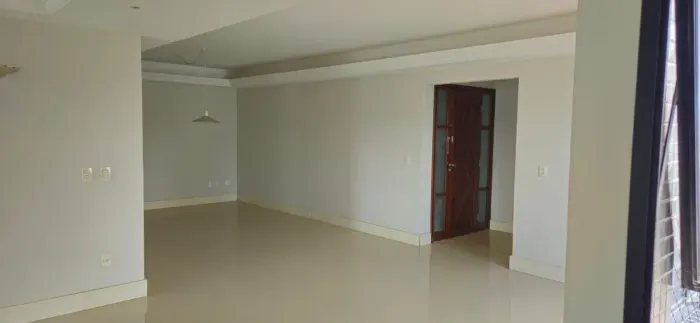 APARTAMENTO À VENDA E LOCAÇÃO NO TIROL | 220 M² PRIVATIVOS