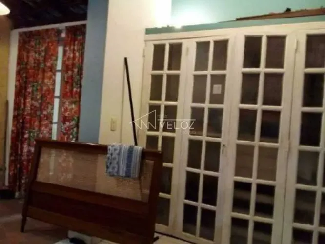 Apartamento : / Residencial / Santa Teresa