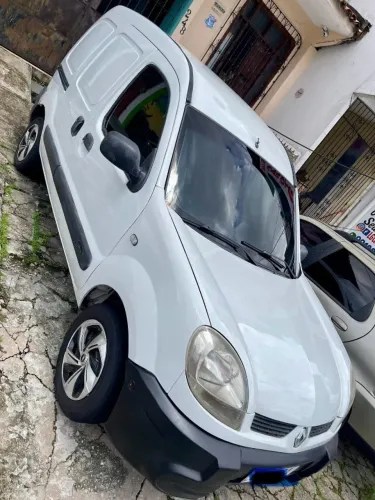 Fretes, entrega de cargas e encomendas 
