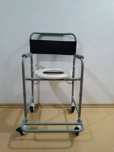 Cadeira de Banho Higiênica Dobrável até 100 Kg D30 Dellamed