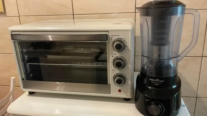 Forno elétrico Mondial Family II + Liquidificador Britânia Turbo Diamante 900W