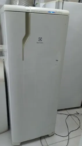 Geladeira Frost Free Electrolux