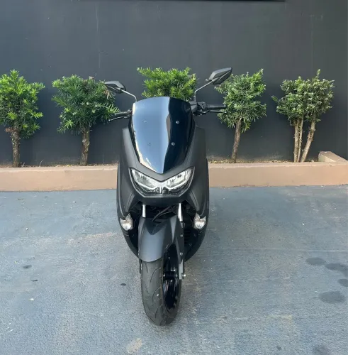 Nmax 2022 preta fosca