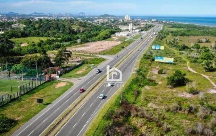 Ampla área Comercial próximo as margens da Rodovia do Sol!!!!