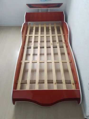 Vendo cama de carrinho bem conservada